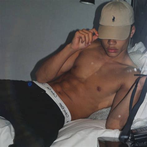Redhead boy jerk off at webcam. calvin klein | Tumblr