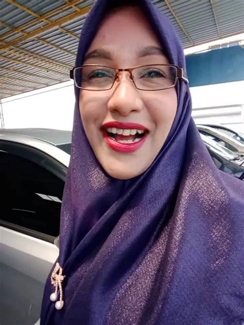 Kereta yg kami sediakan proton@perodua, ada juga kereta import tapi tidak banyak. SITI AISHAH PROTON WASILAH - ANDA DUDUK RUMAH‼️BIAR SAYA ...