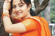aunties hot aunty tamil saree indian actress sexy girls south boobs beautiful side sari show kavya without cute kannada desi