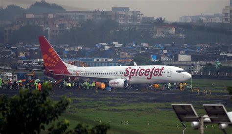 Find cheap flight deals on spicejet. SpiceJet flight skids at Surat airport runway, all ...