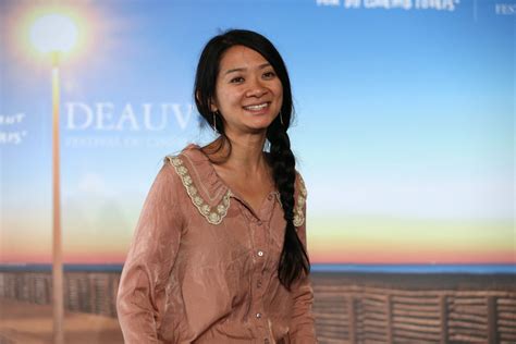 Her debut feature film, songs my brothers taught me (2015), premiered at sundance film festival. Chloé Zhao se impone en la categoría máxima de los Premios ...