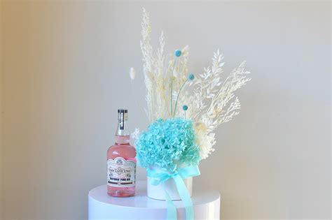 Exclusive premium quality dry flowers at wholesale rate. Dried Flowers in a Vase Sydney - Tiffany Blue - Flower ...