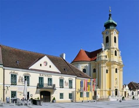 Gemeinschaft ist wichtig, genauso wie dein lifestyle. Laxenburg (Mödling) Niederösterreich AUT | Burg, Wien ...