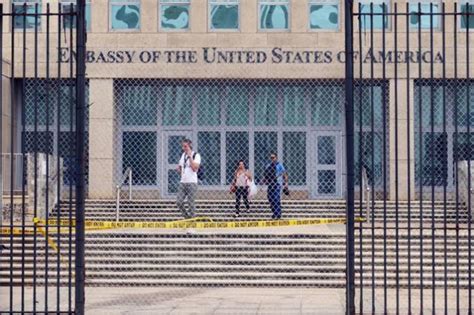 Did Microwave Weapons Cause the Havana Syndrome? - MEDizzy ...