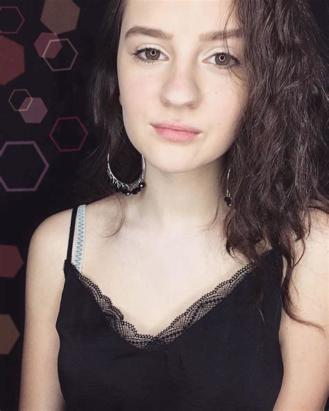 Physical sensations (what you feel): Anastasia Asmr
