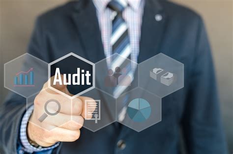 Menurut (sukrisno agoes , 2004), audit adalah pemeriksaan yang dilakukan untuk secara kritis dan sistematis oleh pihak yang independen, laporan keuangan yang disusun oleh manajemen dan catatan akuntansi dan bukti pendukung, dalam rangka memberikan pendapat atas kewajaran laporan keuangan. Zulkifli Nasution's blog: Ini contoh kriteria penilaian ...