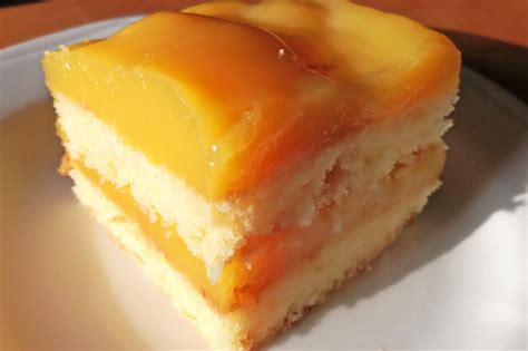 Dann das eiweiß unter den teig heben. Blechkuchen mit Orangensaft - Rezept | GuteKueche.at