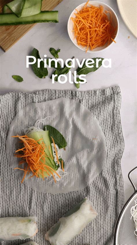 30 min les rouleaux de printemps, une recette rouleaux de printemps buddha bowl { spring rolls bowl } voici une idée pour manger une grosse salade composée avec les doigts une recette d'entrée. Spring Roller Feuille Rouleau De Printemps Recettes - Tre ...