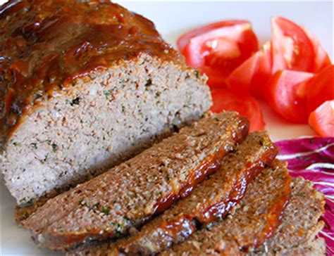 Place in oven for 35 to 40 minutes, or until meat is cooked all the way through. 2 Lb Meatloaf At 325 / Healthy Meatloaf Recipe Easy And Very Juicy Primavera Kitchen / If you ...