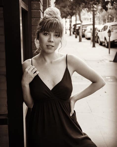 Самые новые твиты от jennette mccurdy (@jennettemccurdy): B&W : jennettemccurdy