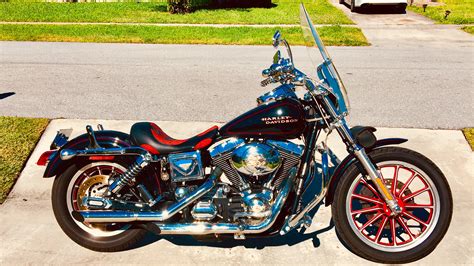 My friend recently bought a badass dyna and i had to get this baby on film. 2002 Harley Davidson DYNA Low Rider - Dennis Kirk - Garage ...