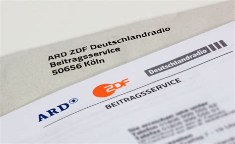 Every three months, you will get a 52.50€ bill from rundfunk ard, zdf und deutschlandradio. Die wichtigsten Fragen zum Rundfunkbeitrag