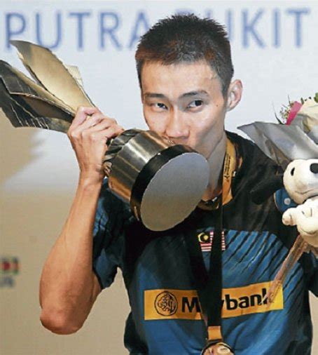 He is not only a great badminton player but not bad. The king - Lee Chong Wei, rules again (pic ...