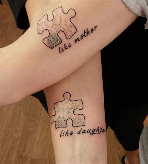 Per festeggiare questo giorno con una dedica particolare, ecco qui di seguito una raccolta delle più belle frasi d'auguri di buon compleanno per una figlia tra le più dolci. 20 bellissimi tatuaggi per madre e figlia che mostrano la ...