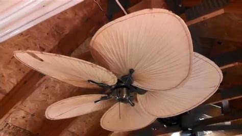 The ceiling circulating fan is an efficient and effective way to circulate air, or stir stale and stagnant air in your building or facility. Best Palm Leaf Ceiling Fans | Ceiling fan, Tropical ...