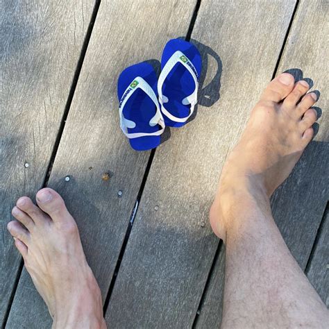 Feet rating stats (15 total votes) 3. Andy Cohen's Feet