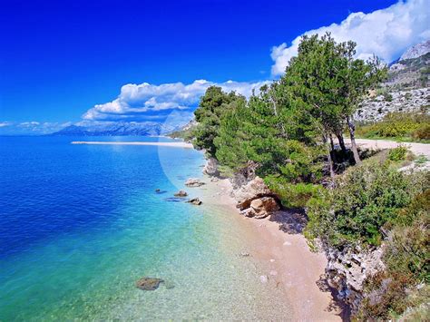 Fkk beaches in croatia, tourist guide for your fkk holiday in croatia. MAKARSKA - Cvitačka FKK