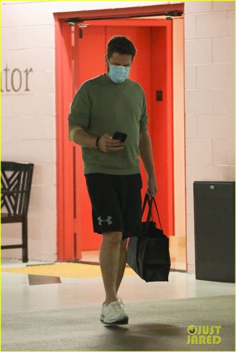 Political division helped fuel death toll, fauci says. Gerard Butler Spotted at Medical Building in L.A., Plus He Revealed Details About His 50th ...