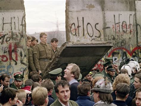 The berlin wall was erected august 13, 1961 by the communist regime of east germany dividing berlin for 28 years. Fall of the Berlin Wall: 25 years on, we remember the day ...