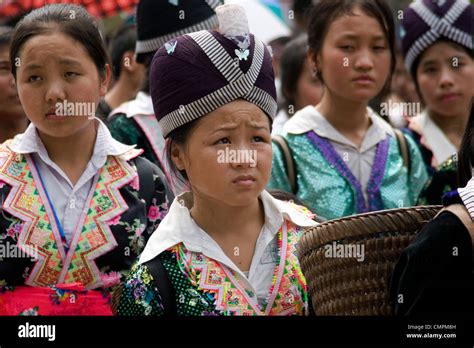 laos-luang-prabang-hmong-girls-stock-photos-laos-luang-prabang-hmong
