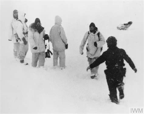 21 sas iwm / 21 special air service r regiment in training july 1970 imperial war museums. TRANSPORTING SAS RECONNAISSANCE PARTY TO FORTUNA GLACIER ...