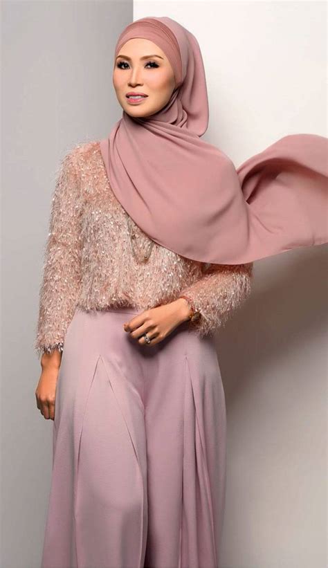Gaya rambut wanita usia 40an. 4 WANITA BERKONGSI RAHSIA KEKAL JELITA DI USIA 40AN! - Nona