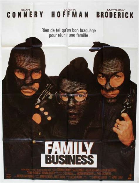 As the andrews family explore the town a feeling of unease starts to takeover, clarence escapes jail & heads back to sutterville for a sinister family reunion. Affiche de cinéma 120 x 160 du film FAMILY BUSSINES (1989)