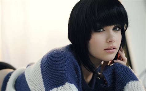 Made in late in 2004, submitted 2007. black Hair, Blue Eyes, Sweater, Melissa Clarke, Model ...