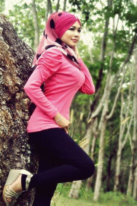 Lucu #bubarankantor #comedy udah pake baju ketat, goyang pula! Awek Melayu Cun Comel | Seksi | Asian Girls: April 2013