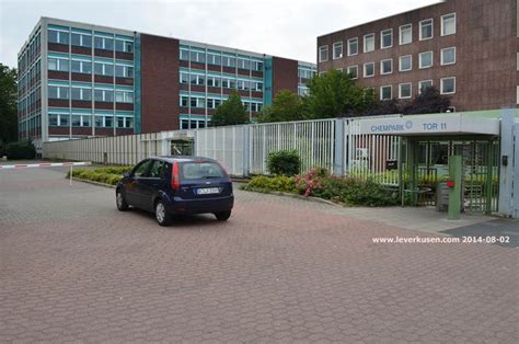 Chempark urged residents of leverkusen, which lies 20 kilometers (13 miles) north of cologne, to bayer, one of germany's largest chemical manufacturers, is headquartered in leverkusen, a city of. Leverkusen, Bild: Tor 11