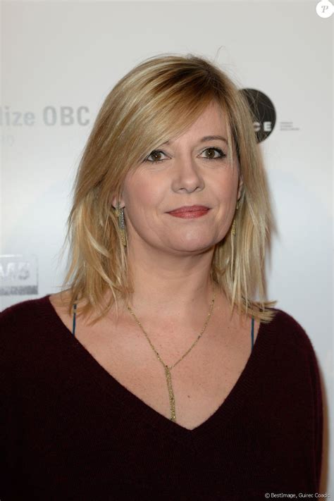 Flavie flament, de son vrai nom flavie lecanu, naît le 2 juillet 1974 à valognes. Flavie Flament - 25ème édition des Trophées du Film ...