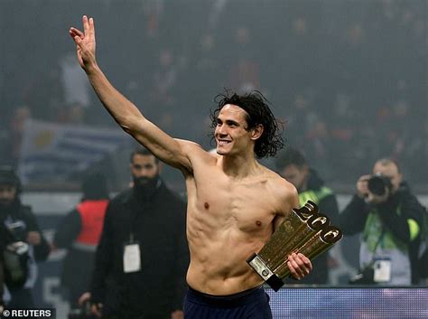 Uruguayan striker edinson cavani is close to agreeing to stay at manchester united for another year. Edinson Cavani is built 'like a Greek God and runs like a ...