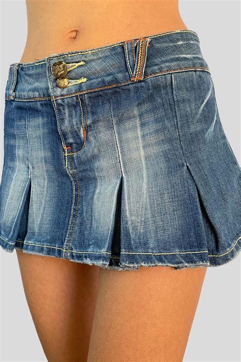 vintage-y2k-denim-pleated-mini-skirt-s-adult-world-shop