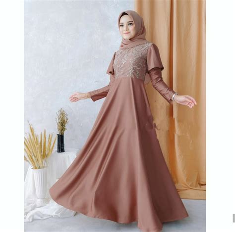 87 inspirasi model gamis brokat terbaru mewah dan elegant cocok di pakai di pestabuat ide penjahit. Model Baju Brokat Terbaru 2020 - Mau Ke Kondangan Model ...