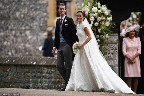 Born 16 may 1982) is a polish professional tennis player. Roger Federer i jego żona skradli show na ślubie Pippy ...