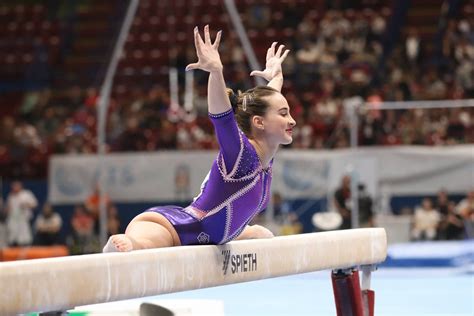 Popularmente chamada de trave, a trave de equilíbrio é um dos dois aparelhos de práticas unicamente femininas. Ginnastica artistica, Serie A 2019: seconda tappa oggi (30 ...