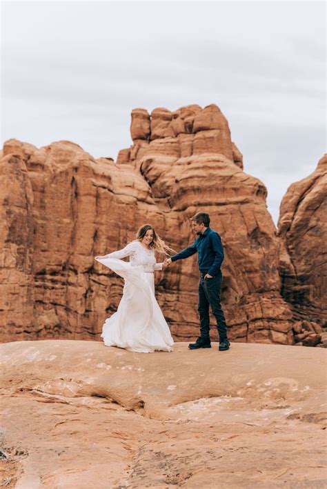 Known for my creative and couture editing style, my zesty personality and my distinct shooting style, sets wish photography apart from the rest of the pack. Moab, Utah Elopement - Megan Stotts Photo in 2020 | Elopement, Wedding photography, Portrait ...