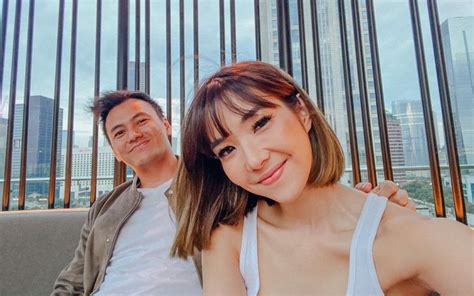 Hotman paris juga menjelaskan bahwa gisel tak memberikan bantahan saat dimintai keterangan oleh pihak yang berwenang. Ramai Isu Gading & Gisel Rujuk, Wijin: Fokus! : Okezone ...