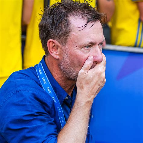 Peter gerhardsson (born 22 august 1959) is a swedish football manager and former football player. Nu kan Peter Gerhardsson vinna prestigefulla priset som ...