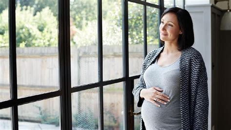 Tanda hamil atau haid (pms) biasanya mirip satu sama lain. Bentuk Payudara Membesar Jadi Tanda Awal Kehamilan
