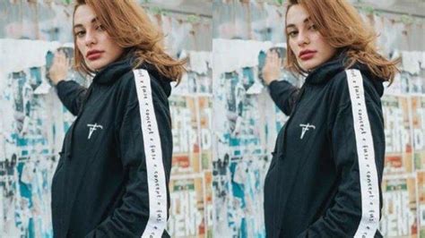 Nama nora alexandra philip diisukan pindah agama karena akan menikah dengan drummer jerinx 'sid'. Pindah Agama Tinggalkan Islam, Nora Alexandra Philip Siap ...