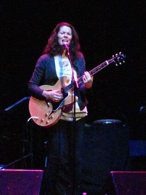 Adrienna anelise giving a fast and hard handjob. Edie Brickell - Wikiquote