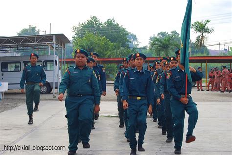 Masa yang sesuai, barulah arahan itu berguna. Kadet Remaja Sekolah (KRS) : Kamilah juara! - CIKLAILI.COM