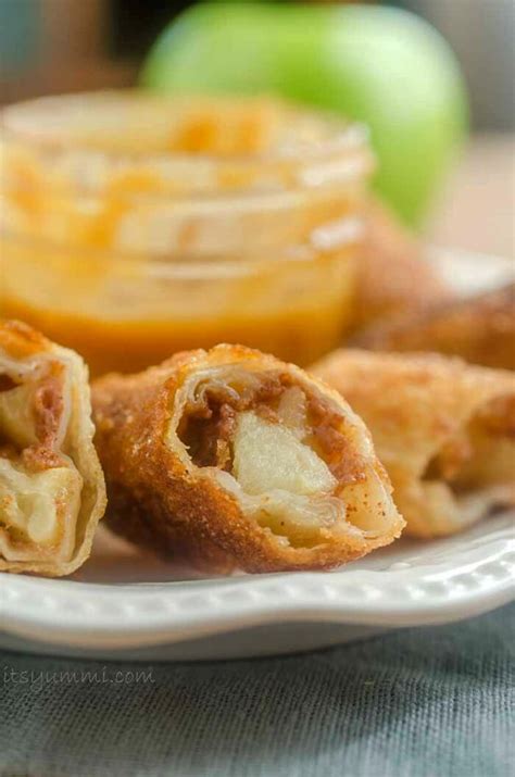 These cheesy baked eggs will surely have you looking forward to waking up in the morning. Fried Apple Pie Egg Rolls Dessert + VIDEO | Its Yummi