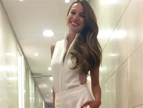 Tania do santos, la madre de pampita, dio detalles de la relación de su hija y el actor a un diario chileno. Mamá de "Pampita" y quiebre con Vicuña: "Cuando discutían ...