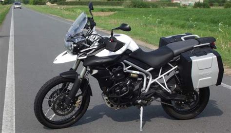 The most accurate 2011 triumph tiger t800xcs mpg estimates based on real world results of 89 thousand miles driven in 14 triumph tiger t800xcs. motorlife.be - Triumph Tiger 800 XC 2011 testverslag