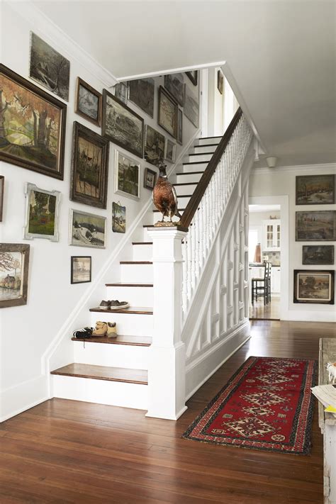 Mysterious in the way that what just lies upstairs? Ideas For Townhouse Stairs - Modern House