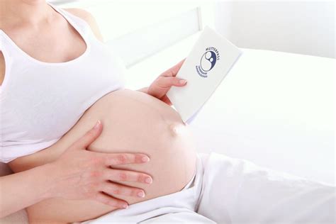 Denn mäßige bewegung fördert die durchblutung, löst verspannungen und kann so die menstruationsbeschwerden erheblich lindern. 20 Best Pictures Mutterpass Ab Wann : Mutterpass: Wer ihn ...