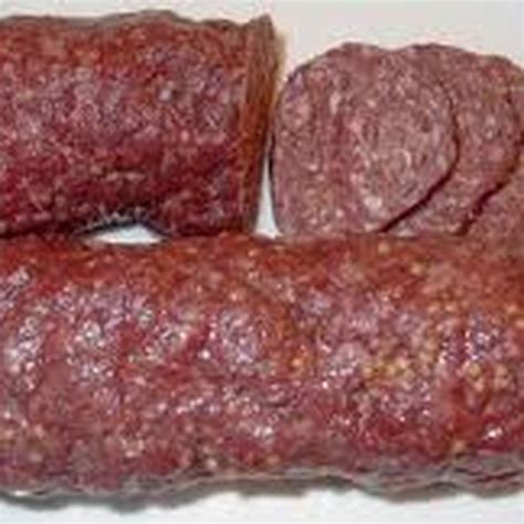 On the one hand the taste was pretty good but the presentation is absolutely awful (i'm sure i don't have to spell it out hehe). Easy homemade summer sausage | Recipe | Summer sausage ...