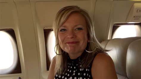 02:48 02:48 275 воспроизведения 1 year. Private Jet Ride With The Wife - YouTube